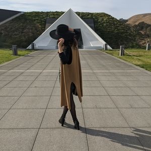 Meet your Posher, Courtney